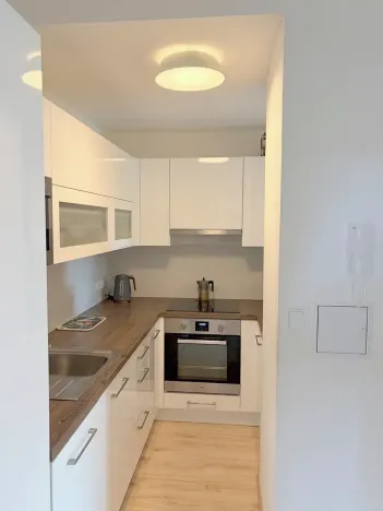 Pronájem bytu 2+kk, Praha - Suchdol, Suchdolské náměstí, 48 m2