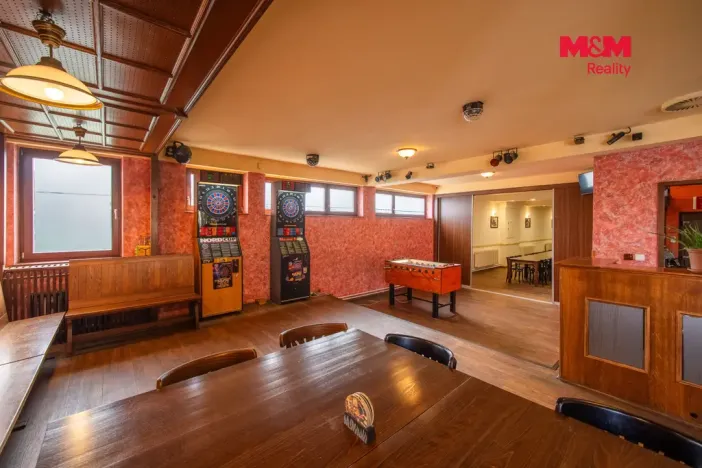 Pronájem restaurace, Most, Obránců míru, 400 m2