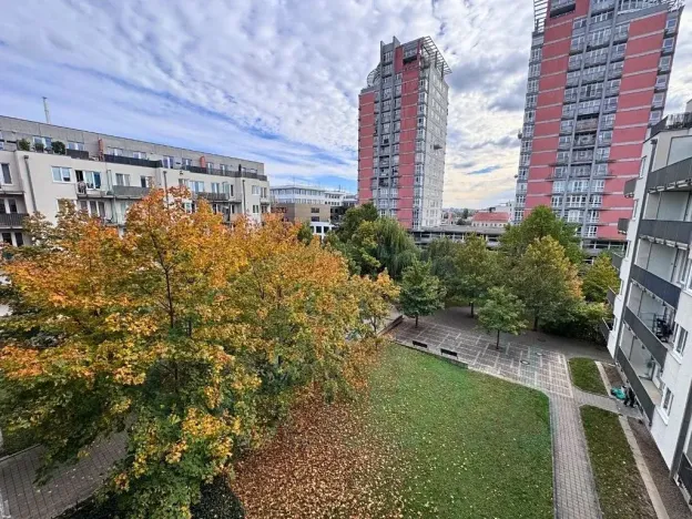 Pronájem bytu 2+kk, Praha - Strašnice, Názovská, 59 m2