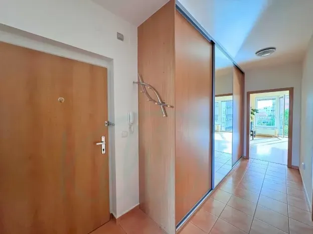 Pronájem bytu 2+kk, Praha - Strašnice, Názovská, 59 m2