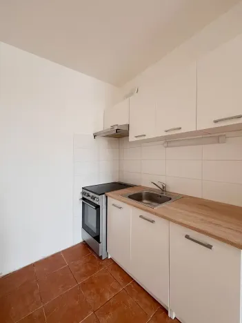 Pronájem bytu 2+kk, Most, Kpt. Jaroše, 41 m2