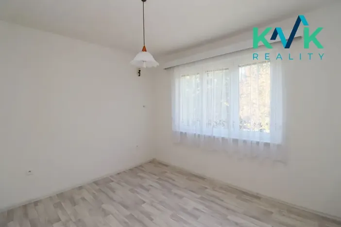 Pronájem bytu 2+1, Ostrov, Mánesova, 58 m2