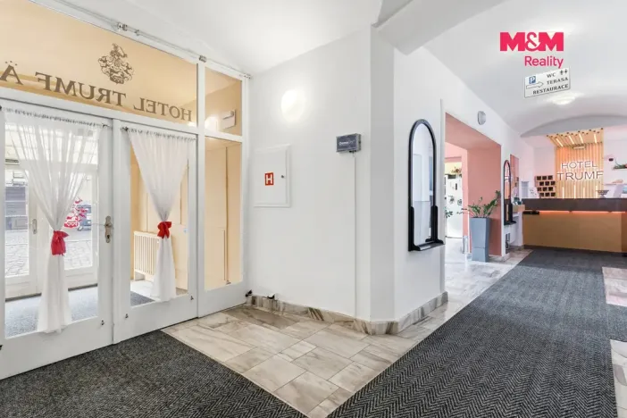 Prodej ubytování, Mladá Boleslav - Mladá Boleslav II, Českobratrské náměstí, 961 m2
