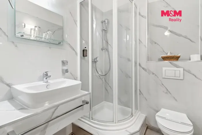 Prodej ubytování, Mladá Boleslav - Mladá Boleslav II, Českobratrské náměstí, 961 m2