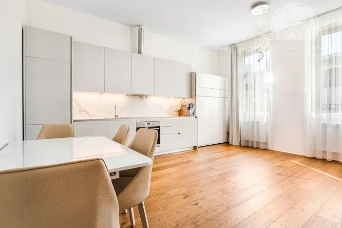 Prodej bytu 3+kk, Praha - Smíchov, Kmochova, 69 m2