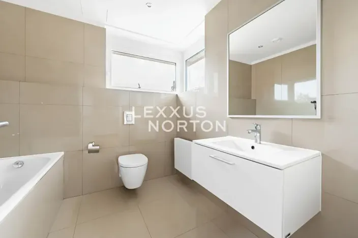 Pronájem rodinného domu, Praha - Břevnov, Anhaltova, 500 m2