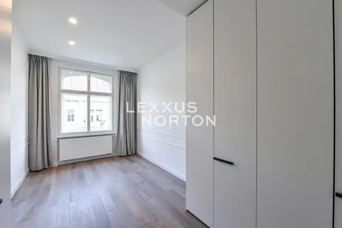 Pronájem bytu 2+kk, Praha - Vinohrady, náměstí Jiřího z Poděbrad, 56 m2