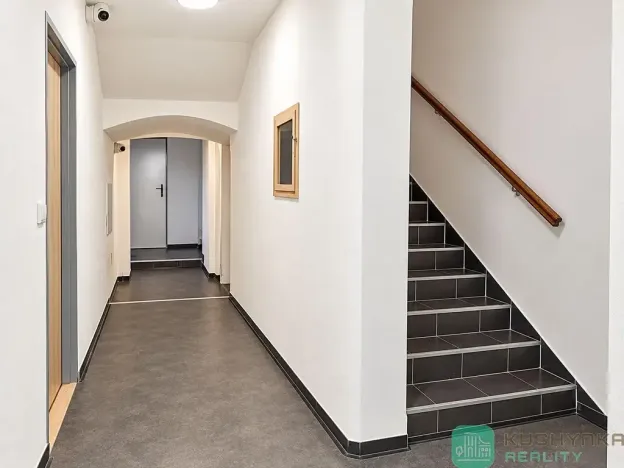 Pronájem bytu 1+1, Hrob, Rybniční, 45 m2