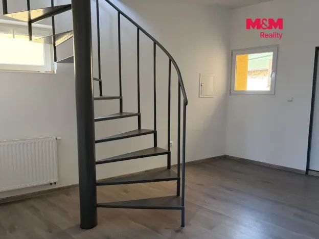 Pronájem bytu 2+kk, Přelouč, Václavské náměstí, 46 m2