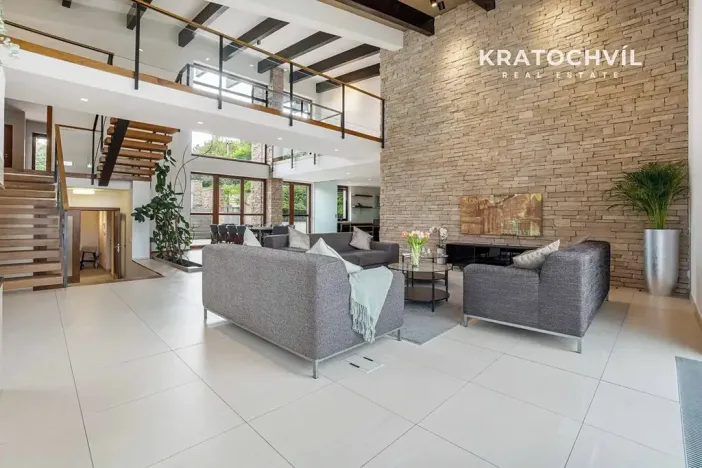 Prodej rodinného domu, Praha - Velká Chuchle, U bažantnice, 674 m2