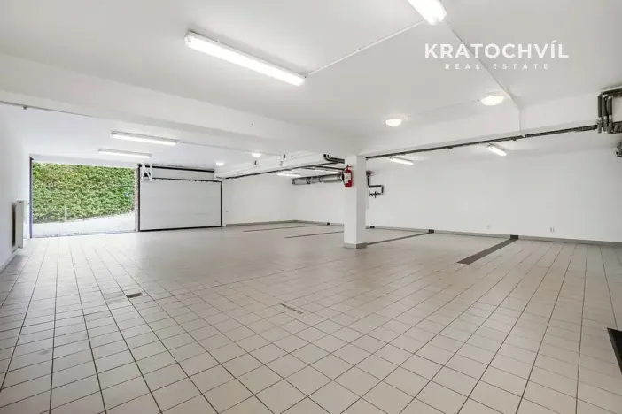 Prodej rodinného domu, Praha - Velká Chuchle, U bažantnice, 674 m2