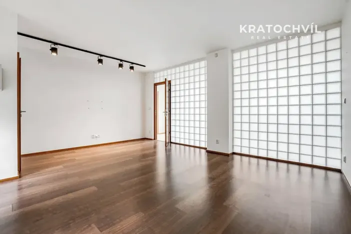 Prodej rodinného domu, Praha - Velká Chuchle, U bažantnice, 674 m2