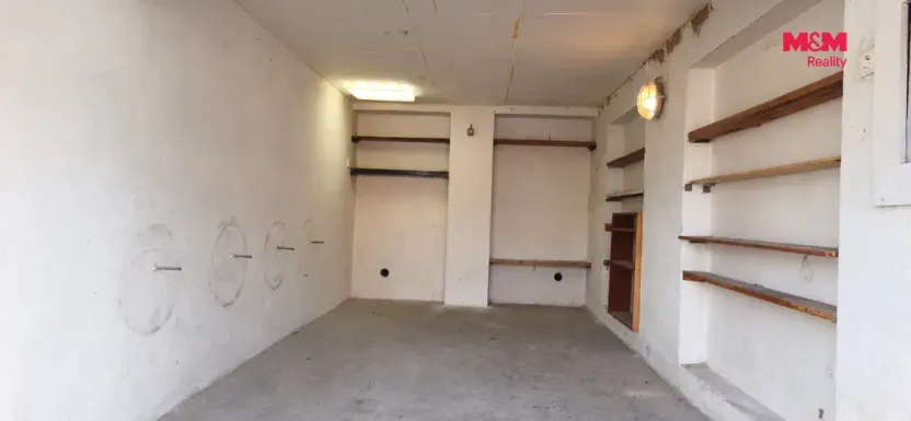 Pronájem garáže, Mělník, 18 m2