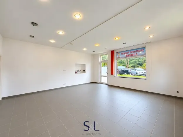 Pronájem obchodního prostoru, Semily, Jižní, 30 m2
