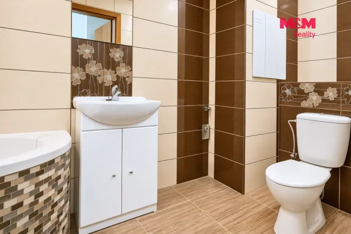 Prodej bytu 3+1, Sokolov, Sokolovská, 70 m2