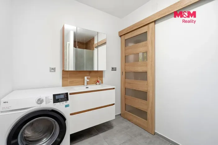 Prodej bytu 3+kk, Velemín - Oparno, 43 m2