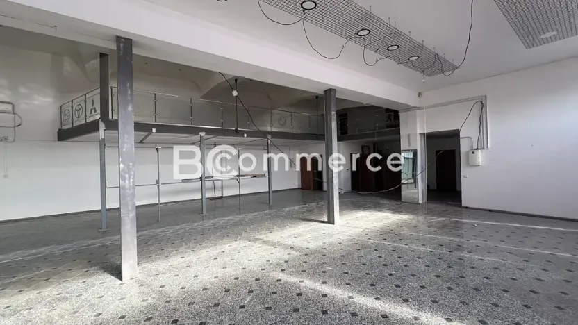 Pronájem obchodního prostoru, Brno, 473 m2