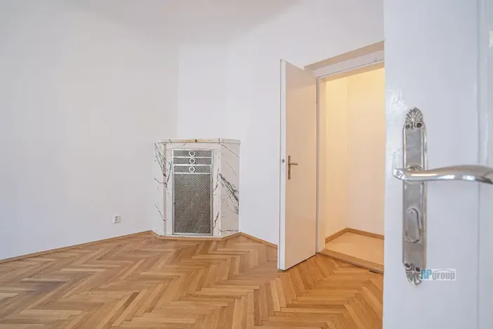Pronájem bytu 3+1, Praha - Žižkov, Štítného, 99 m2