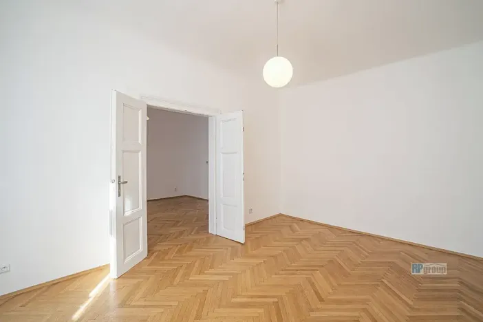Pronájem bytu 3+1, Praha - Žižkov, Štítného, 99 m2