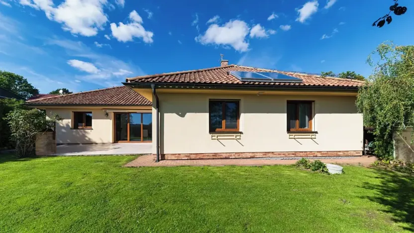 Prodej rodinného domu, Chválenice, 206 m2