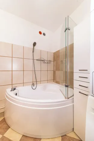 Prodej bytu 2+1, Plzeň, Pod Vrchem, 63 m2