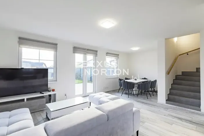Pronájem rodinného domu, Postřižín, Kozomínská, 130 m2