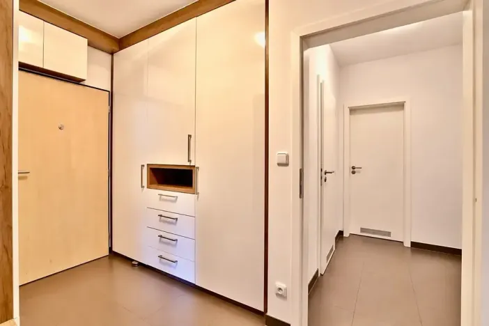 Pronájem bytu 3+kk, Praha - Libeň, V zahradách, 88 m2