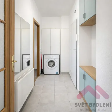 Prodej bytu 2+kk, Praha - Holešovice, U staré plynárny, 43 m2