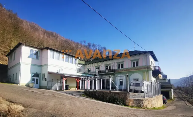 Prodej komerční nemovitosti, Děčín, 1000 m2