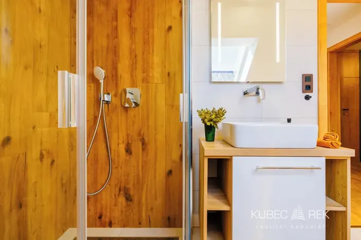 Prodej rodinného domu, Horní Planá, 82 m2