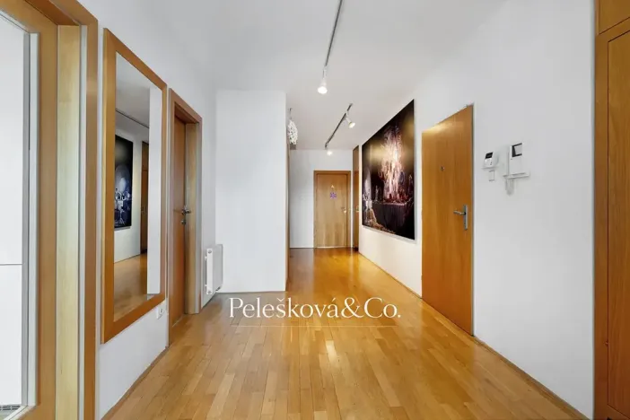 Prodej bytu 4+kk, Praha - Smíchov, Švédská, 128 m2