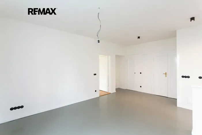 Pronájem bytu 2+kk, Praha - Střešovice, Střešovická, 65 m2