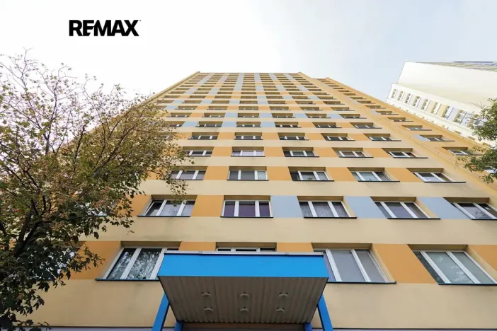 Prodej bytu 1+kk, Praha - Háje, Hlavatého, 27 m2