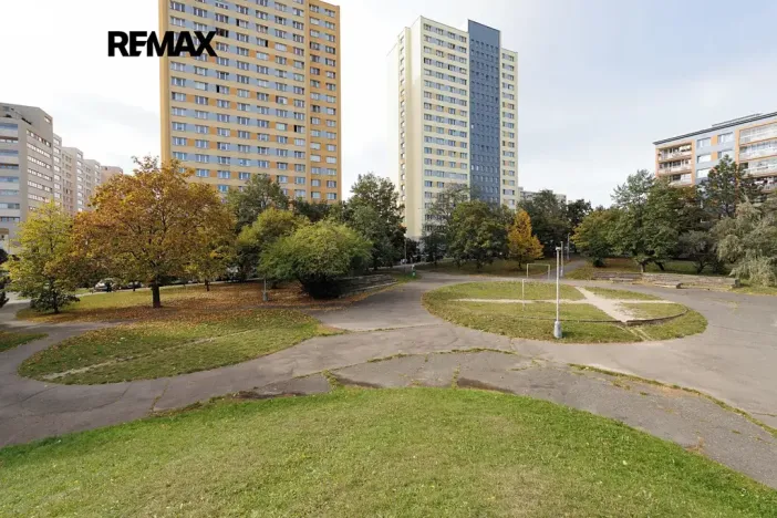 Prodej bytu 1+kk, Praha - Háje, Hlavatého, 27 m2