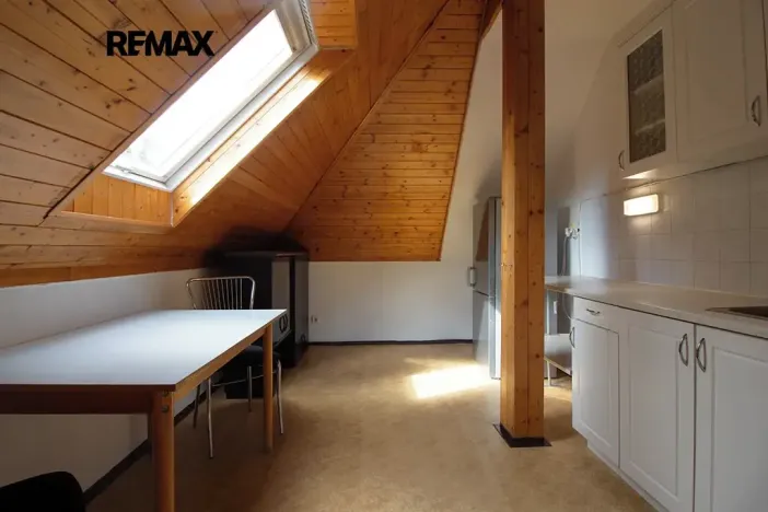 Pronájem bytu 1+kk, Senohraby, U školky, 46 m2