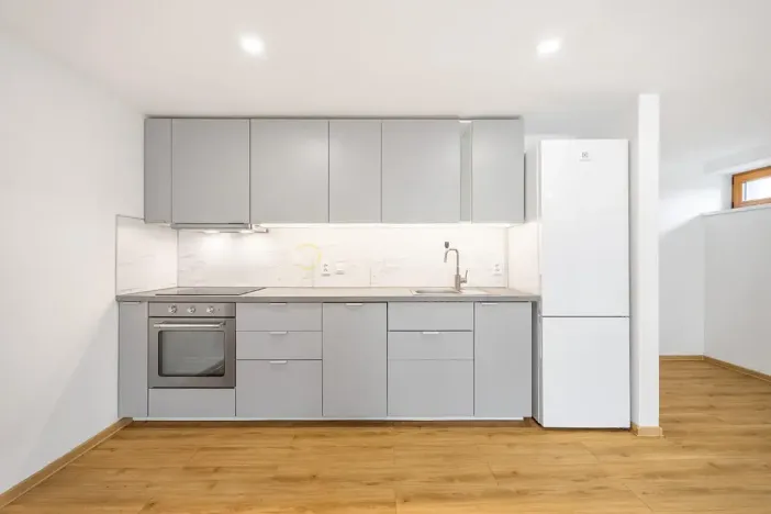 Prodej bytu 2+kk, Praha - Lhotka, K Novému dvoru, 64 m2