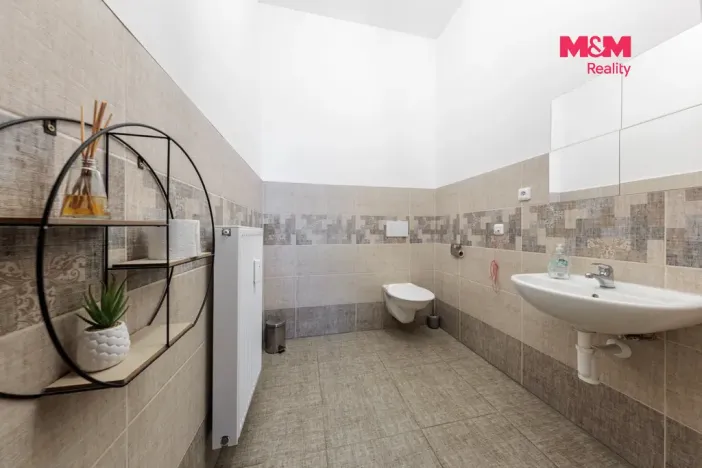 Pronájem obchodního prostoru, Plzeň - Východní Předměstí, Koterovská, 128 m2