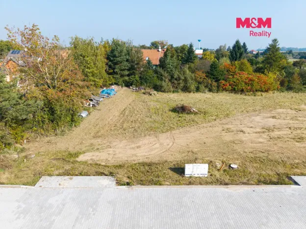 Prodej pozemku pro bydlení, Dobřenice, 823 m2