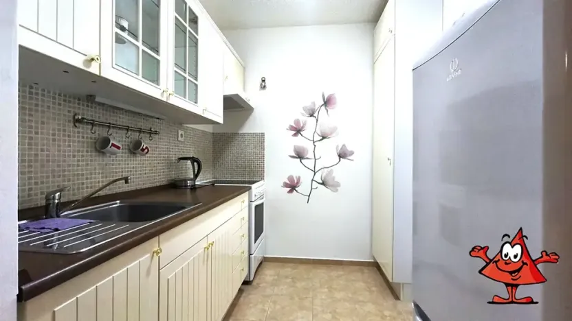 Pronájem bytu 2+kk, Praha - Petrovice, Kurčatovova, 45 m2