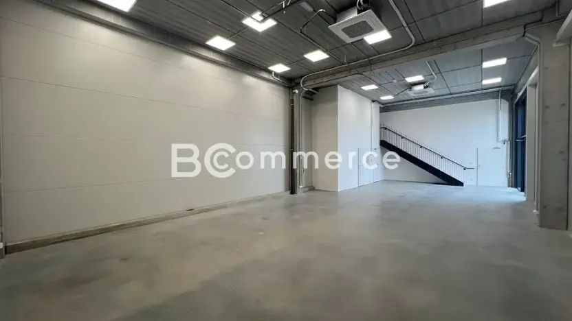 Pronájem obchodního prostoru, Brno, 235 m2