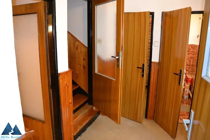 Prodej rodinného domu, Strážné, 180 m2
