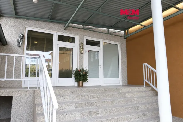 Pronájem obchodního prostoru, Beroun - Beroun-Město, Plzeňská, 12 m2