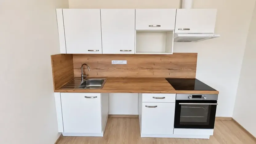 Pronájem bytu 2+kk, Holasice, Brněnská, 35 m2