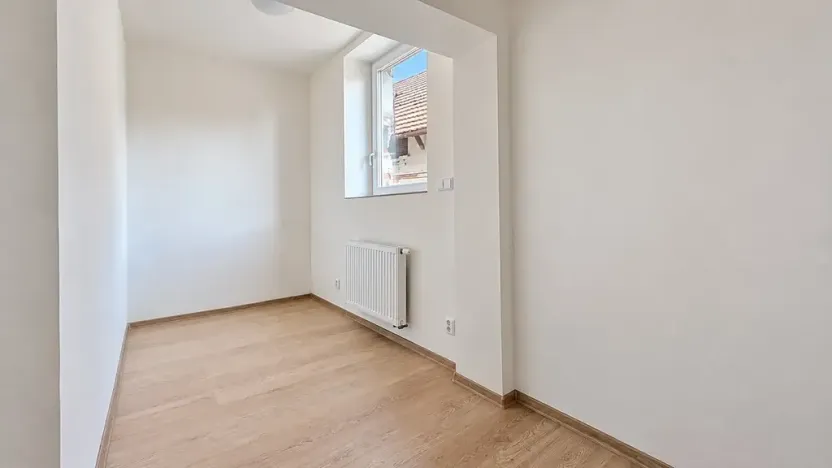 Pronájem bytu 2+kk, Holasice, Brněnská, 35 m2