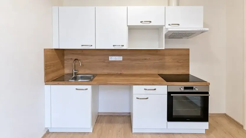 Pronájem bytu 2+kk, Holasice, Brněnská, 30 m2