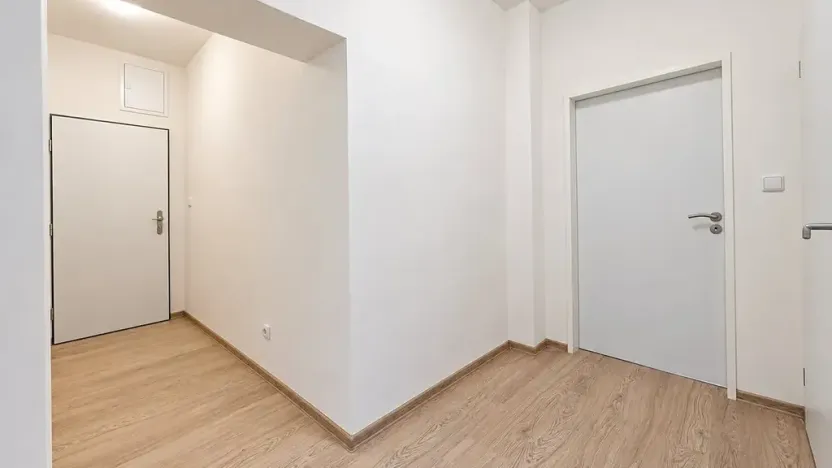 Pronájem bytu 2+kk, Holasice, Brněnská, 30 m2