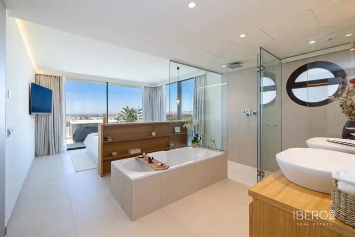 Prodej bytu 3+kk, Fuengirola, Španělsko, 80 m2