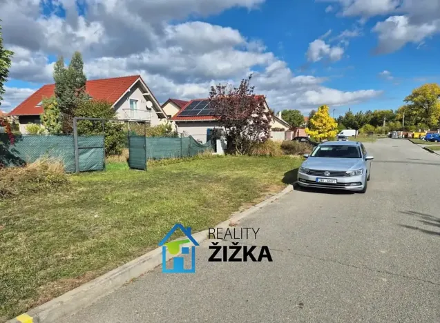 Prodej pozemku pro bydlení, Rousínov, Trávníky, 2167 m2