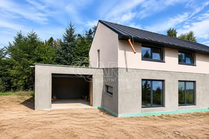 Prodej rodinného domu, Kamenice, Benešovská, 156 m2