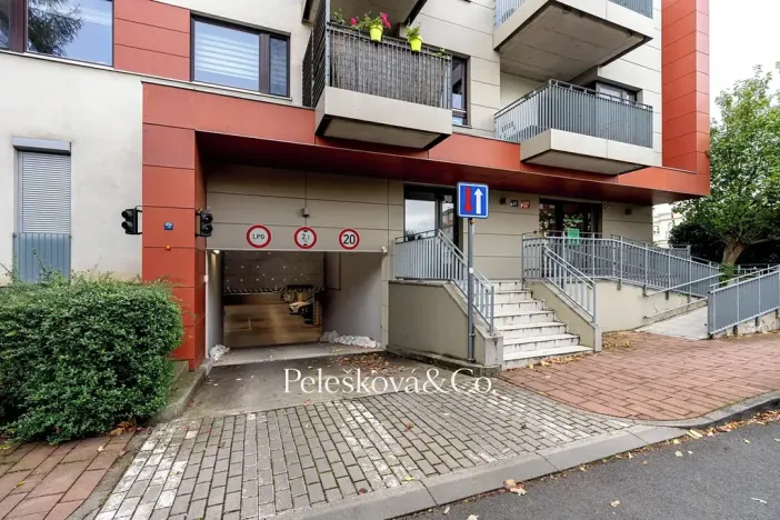 Pronájem bytu 2+kk, Praha - Suchdol, Májová, 45 m2